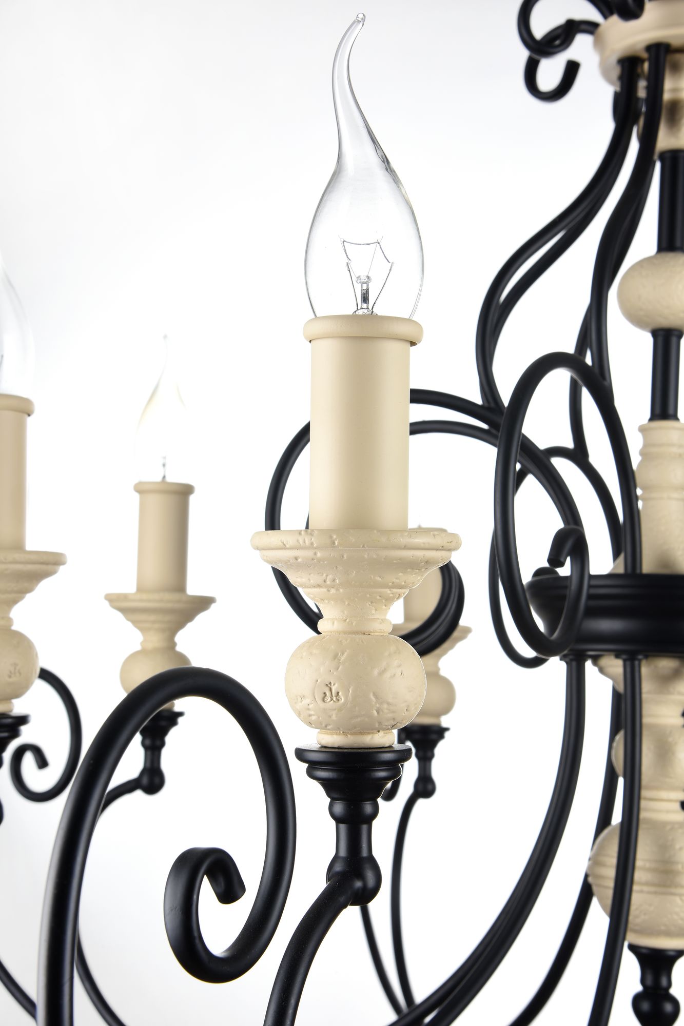 Люстра Maytoni H631 PL 06
