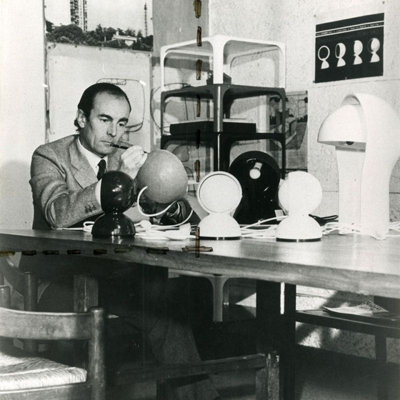 Настольная лампа Artemide Dalu White
