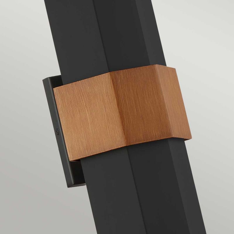 Настенные фонари Quoizel QZ-CHASM-L-BKW