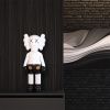 Дизайнерская статуэтка KAWS Mini чёрно-белый
