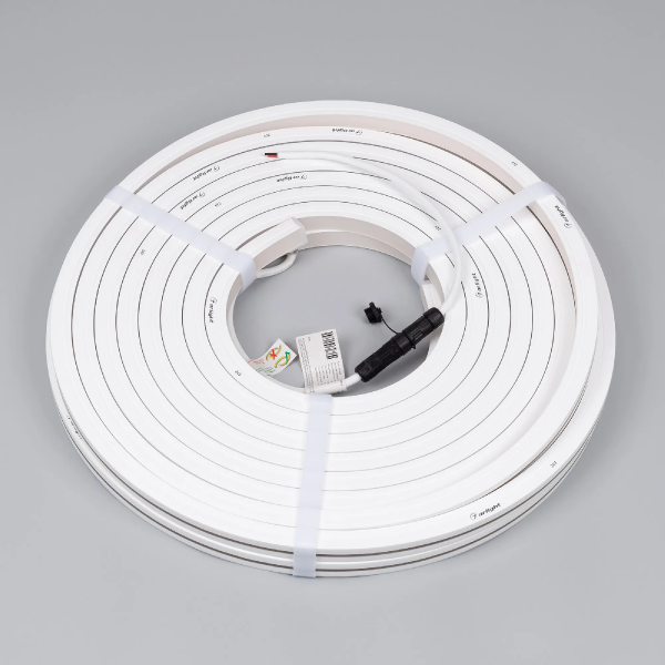 Светодиодная лента герметичная MOONLIGHT-TOP-X280-16x16mm 24V Warm3500 (10 W/m, IP67, 15m, wire x1) (Arlight, Вывод боковой, 5 лет) 044306