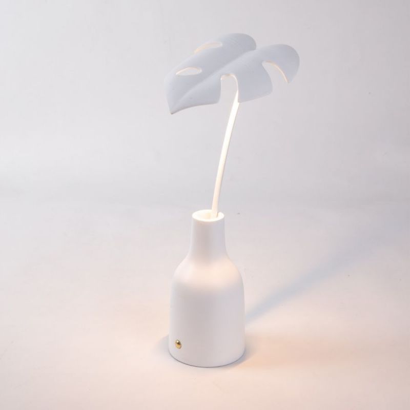 Настольная лампа Leaf Light Delicio