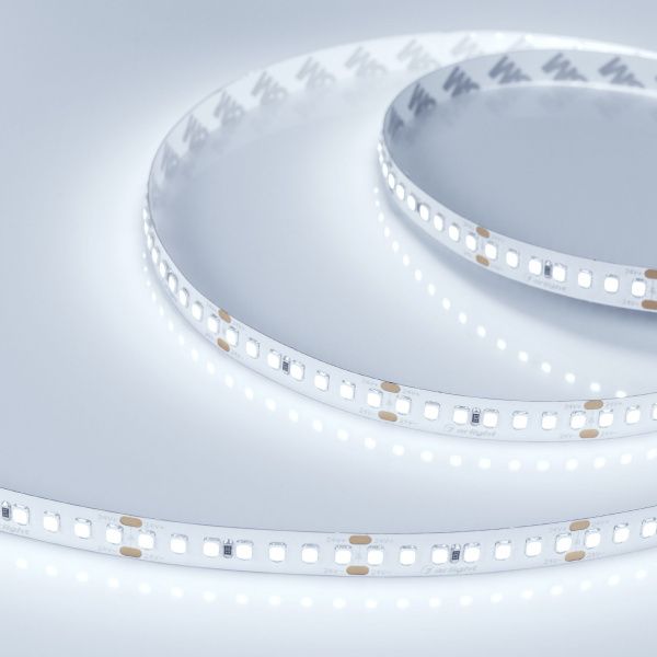 Светодиодная лента RT 2-5000 24V Cool 8K 3x (2835, 840 LED, LUX) (Arlight, 17 Вт/м, IP20) 019092(1)