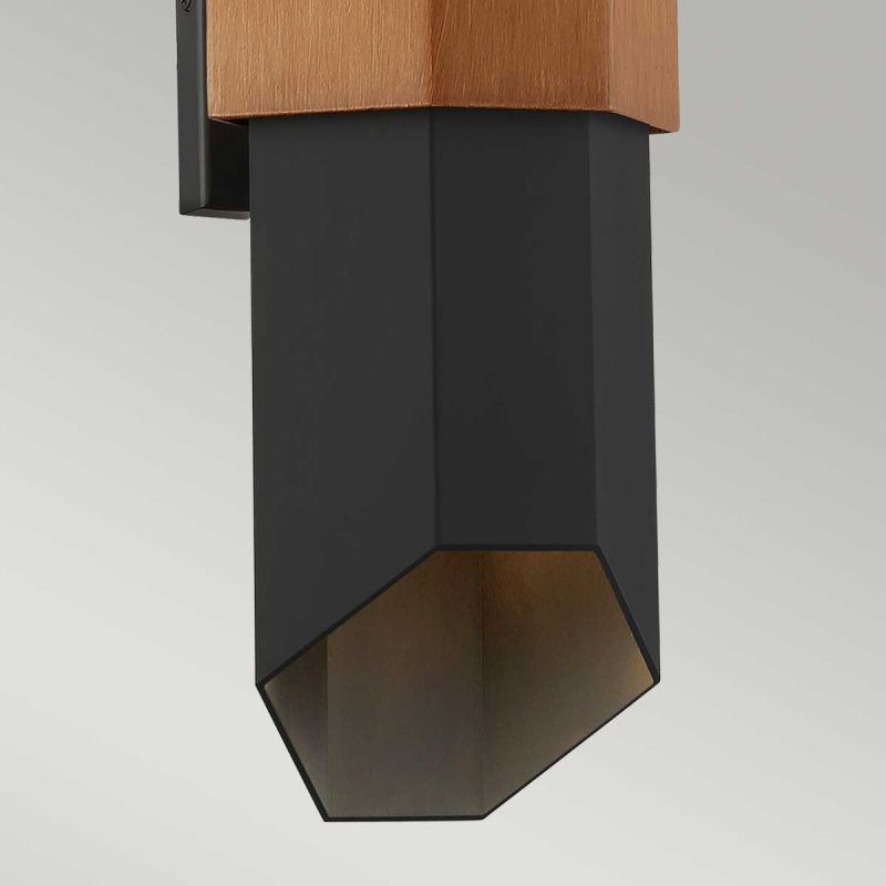 Настенные фонари Quoizel QZ-CHASM-L-BKW
